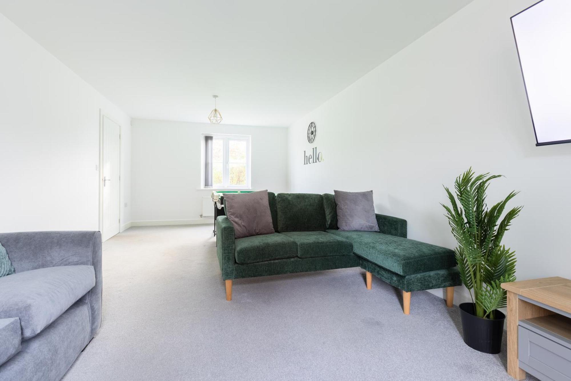 Spacious 4-Bedroom Home Near City Centre With Parking Nottingham Eksteriør billede